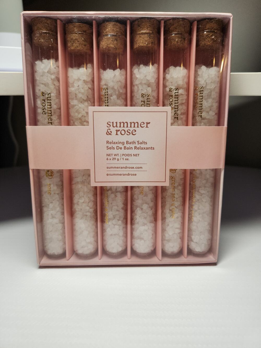 Summer & Rose Relaxing Bath Salts Gift Set Rose Green Tea Chamomile 6 Vials NIB